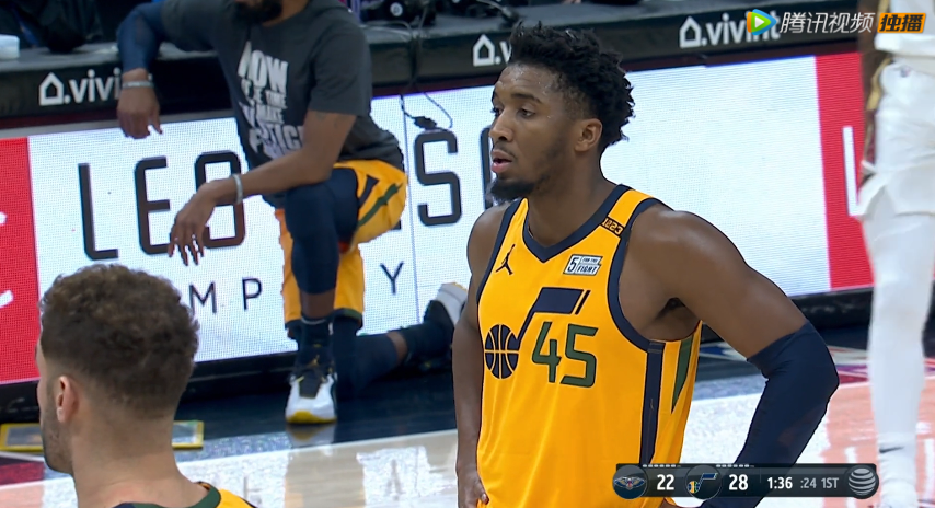  锡安暴力隔扣戈贝尔，鹈鹕力克爵士  